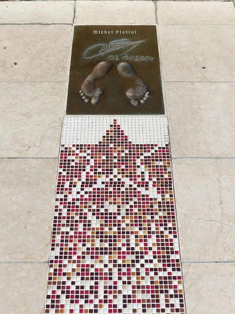 契奇